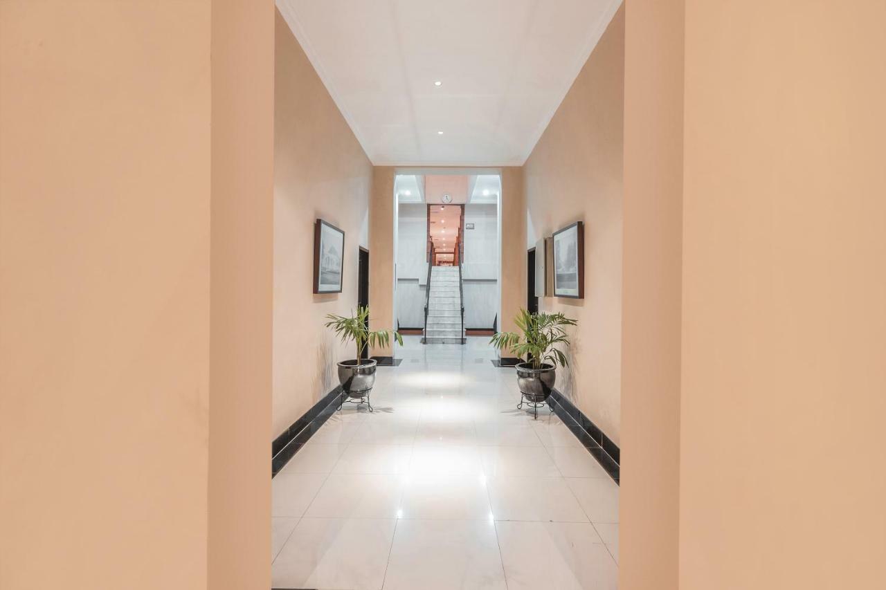 Capital O 534 Sriwijaya Hotel Jakarta Kültér fotó